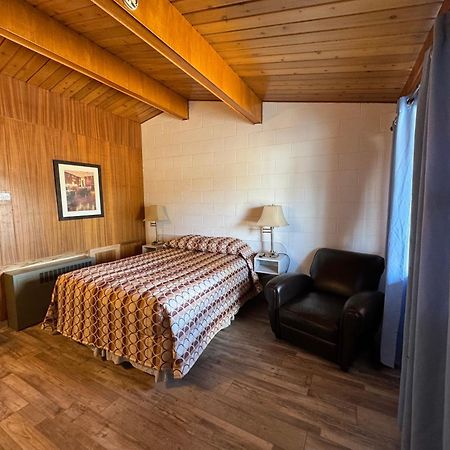 Ace Crown Motel Medicine Hat Dış mekan fotoğraf