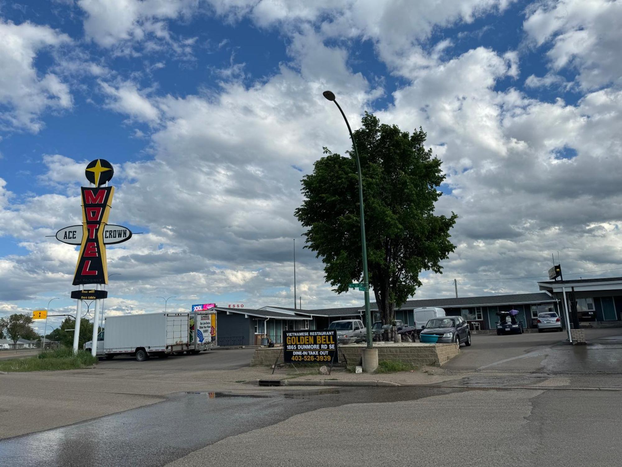 Ace Crown Motel Medicine Hat Dış mekan fotoğraf