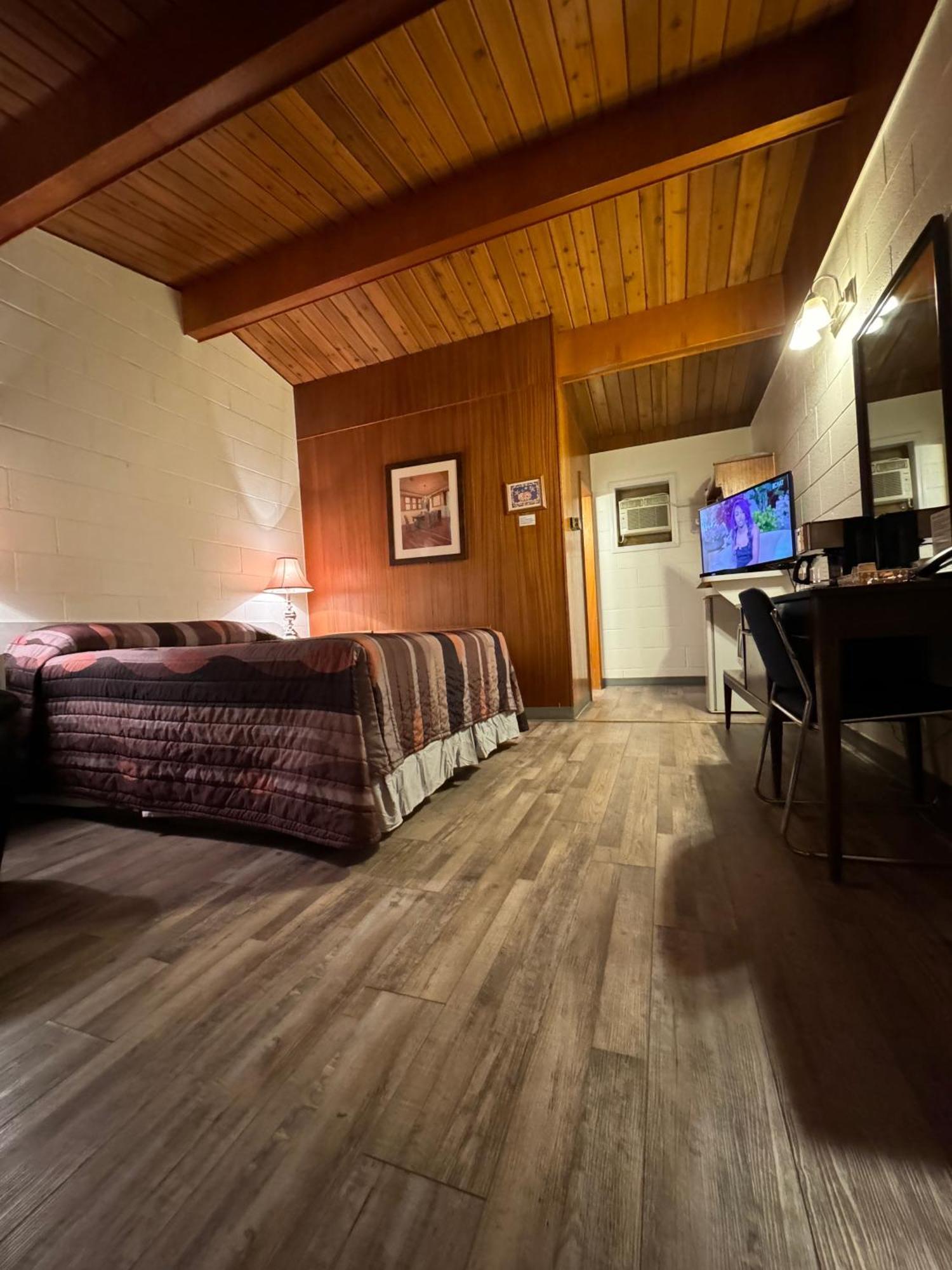 Ace Crown Motel Medicine Hat Dış mekan fotoğraf