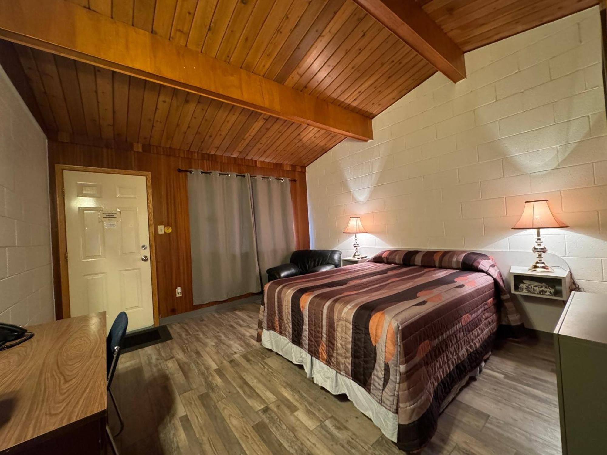 Ace Crown Motel Medicine Hat Dış mekan fotoğraf