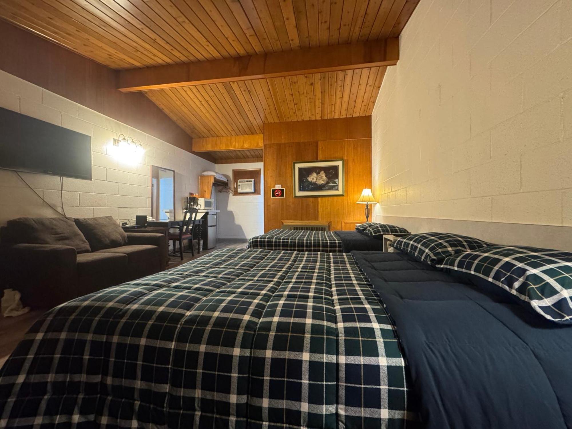 Ace Crown Motel Medicine Hat Dış mekan fotoğraf