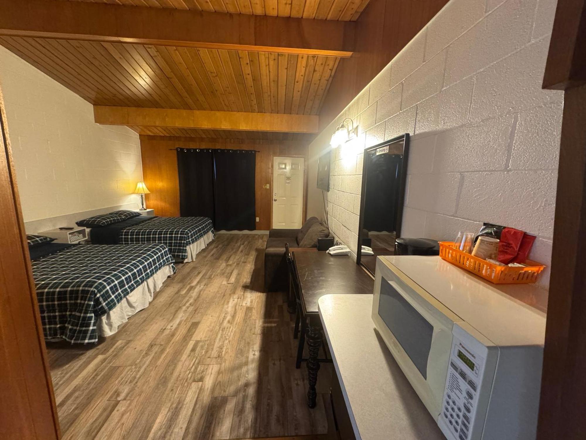 Ace Crown Motel Medicine Hat Dış mekan fotoğraf