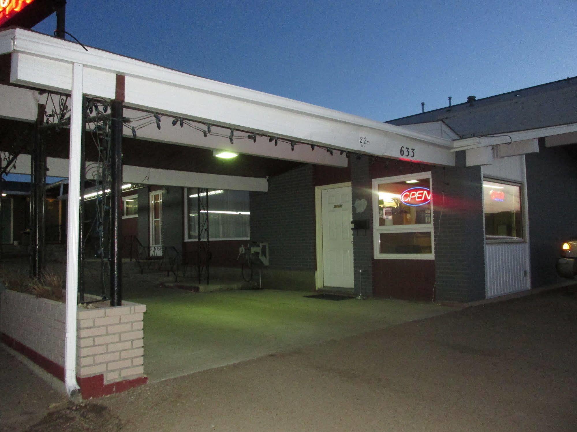 Ace Crown Motel Medicine Hat Dış mekan fotoğraf