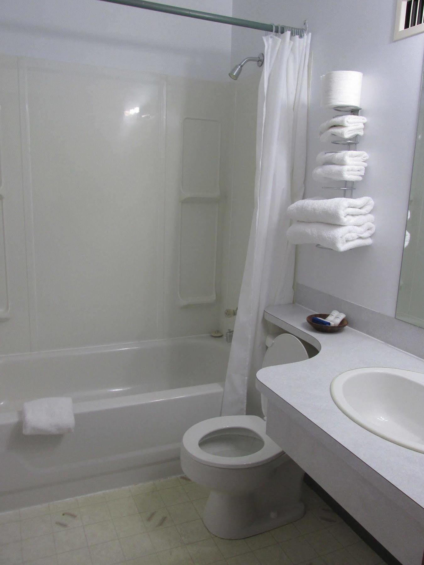 Ace Crown Motel Medicine Hat Dış mekan fotoğraf