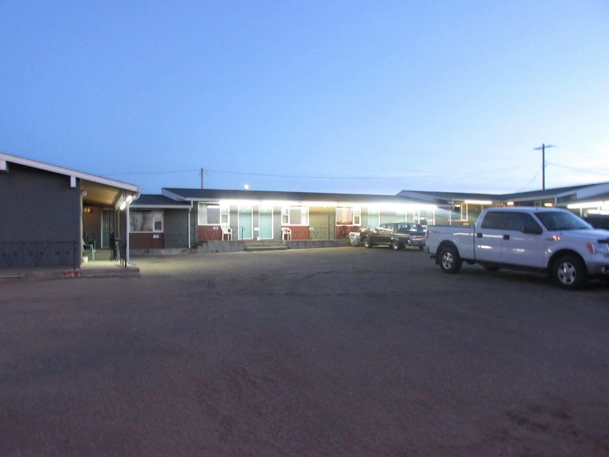 Ace Crown Motel Medicine Hat Dış mekan fotoğraf
